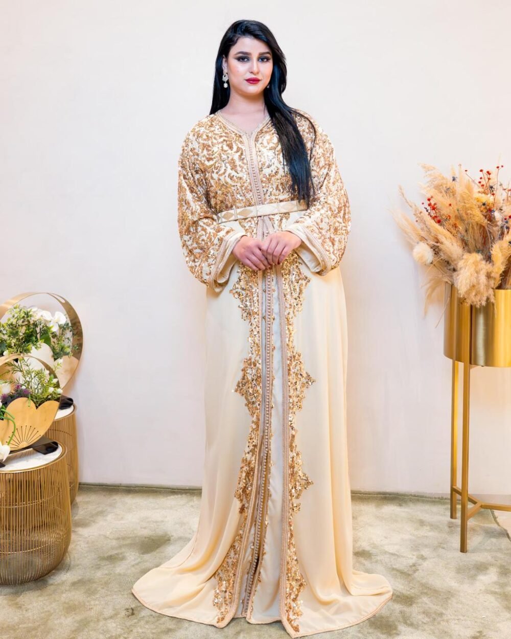 Caftan Beige Doré à Sequins Brodés