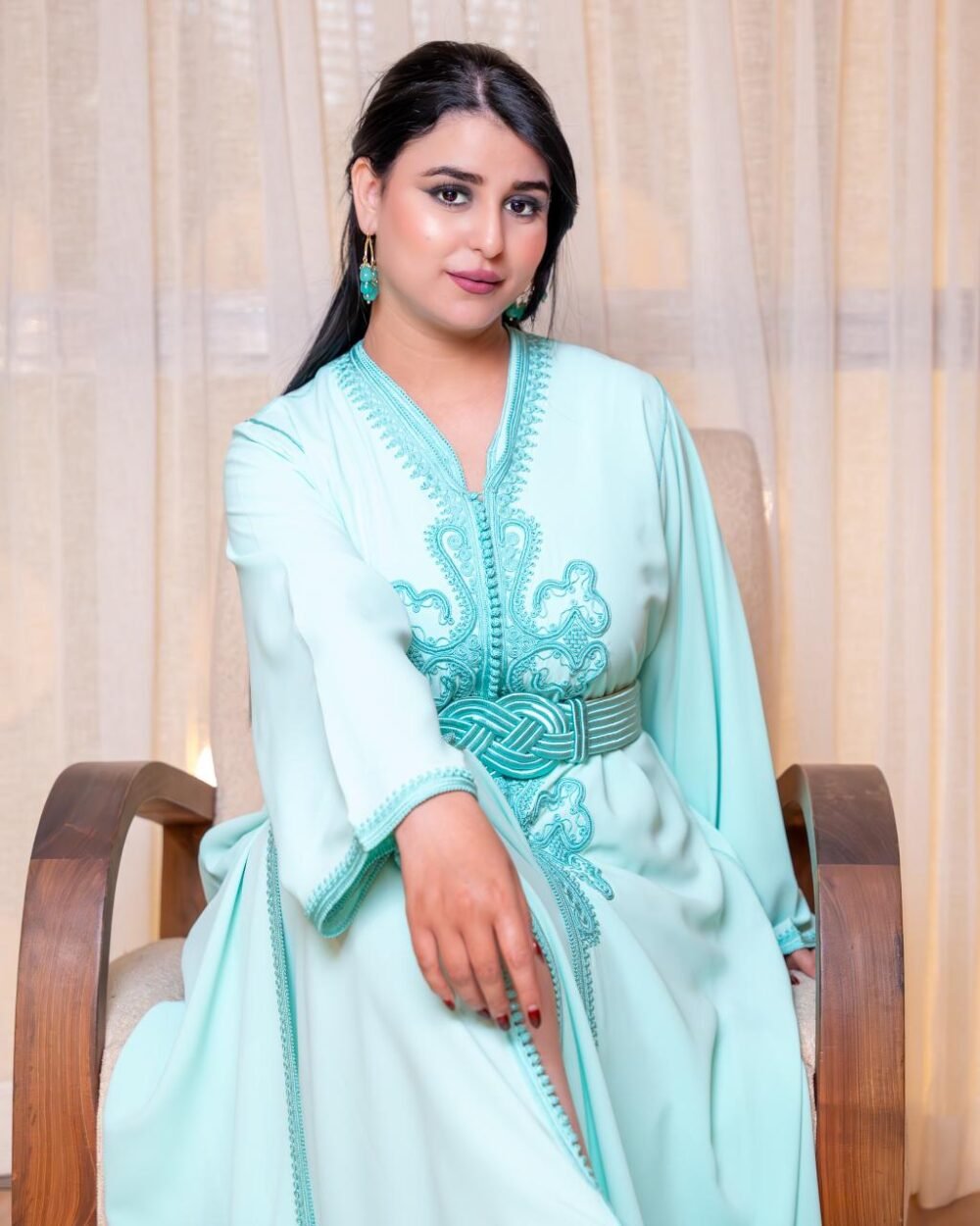 Caftan Crêpe Turquoise Brodé Ton sur Ton